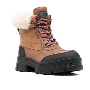 UGG Women's Ashton Addie Boot 'Chestnut' in size 7